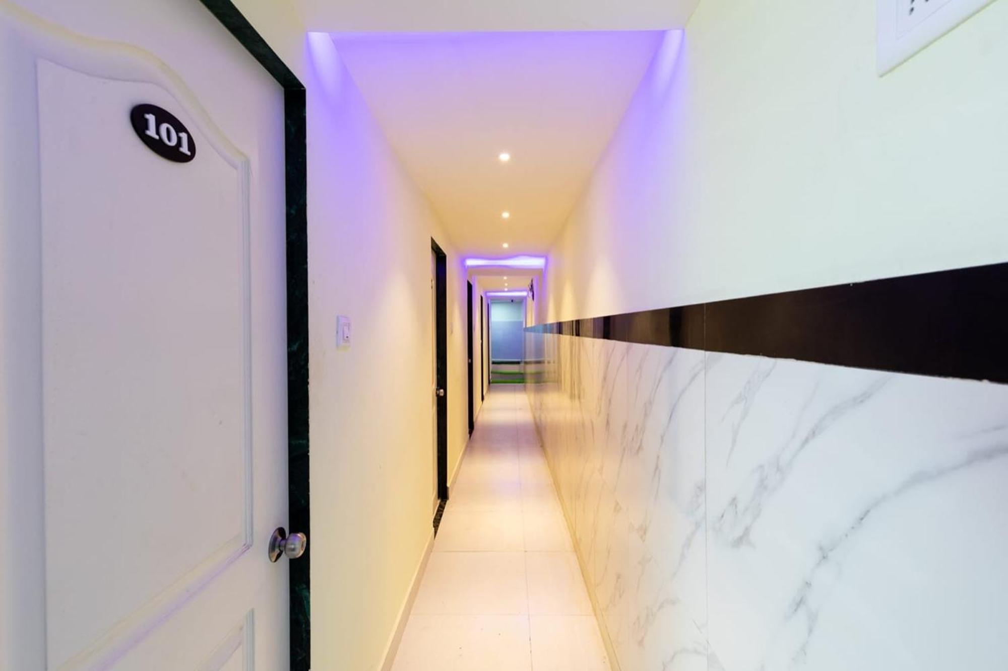 Hotel Shera Residency มุมไบ ภายนอก รูปภาพ