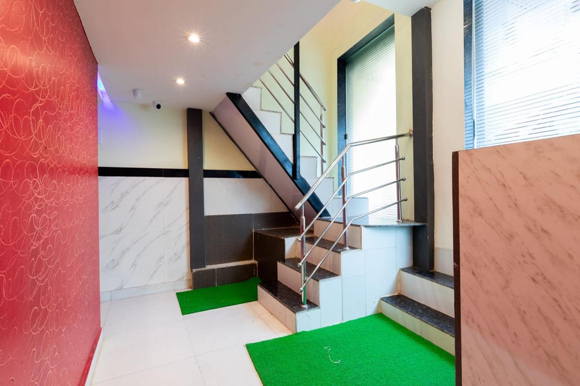 Hotel Shera Residency มุมไบ ภายนอก รูปภาพ