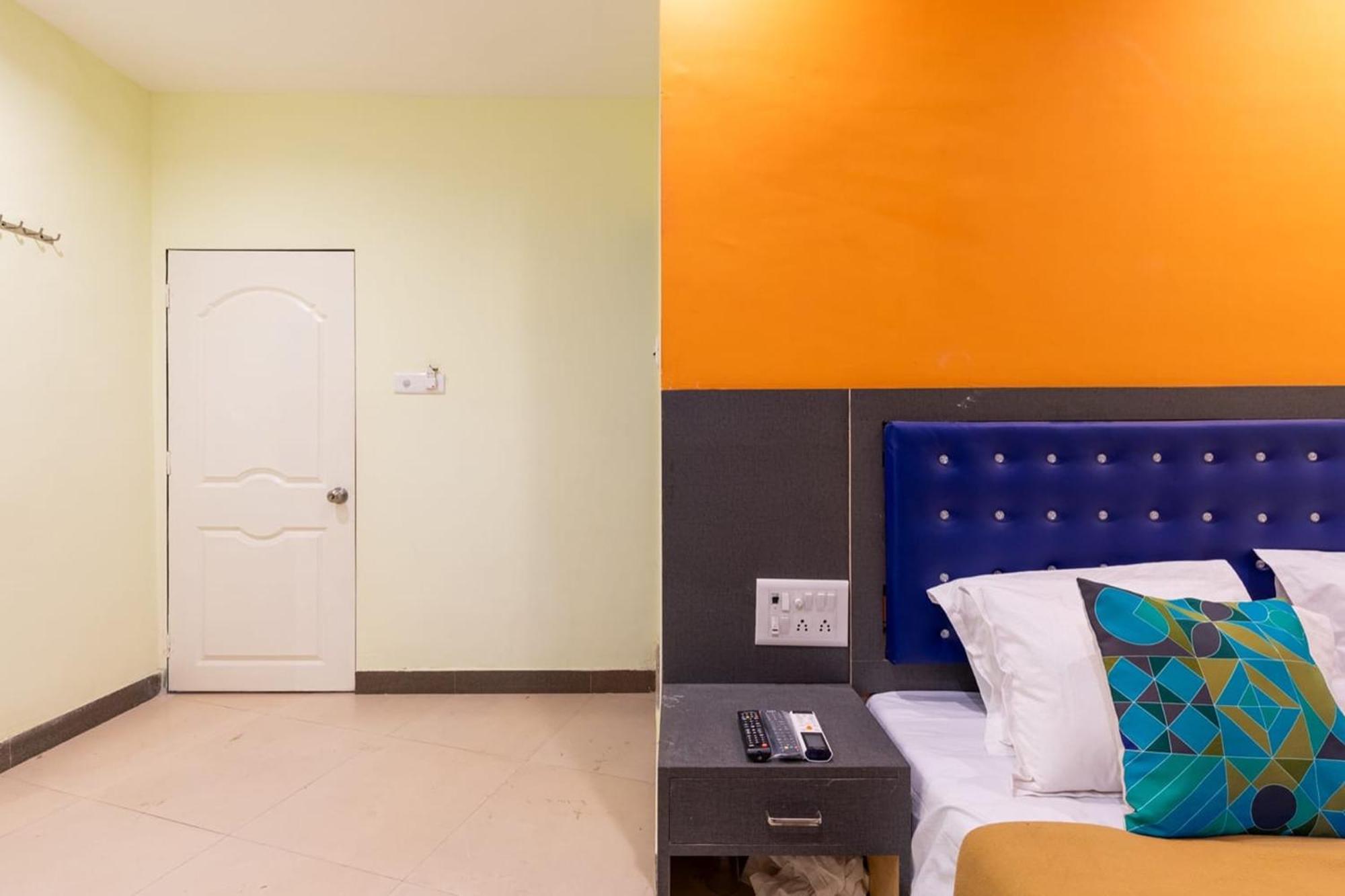 Hotel Shera Residency มุมไบ ภายนอก รูปภาพ